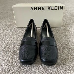 Anne Klein Vittorio Loafer